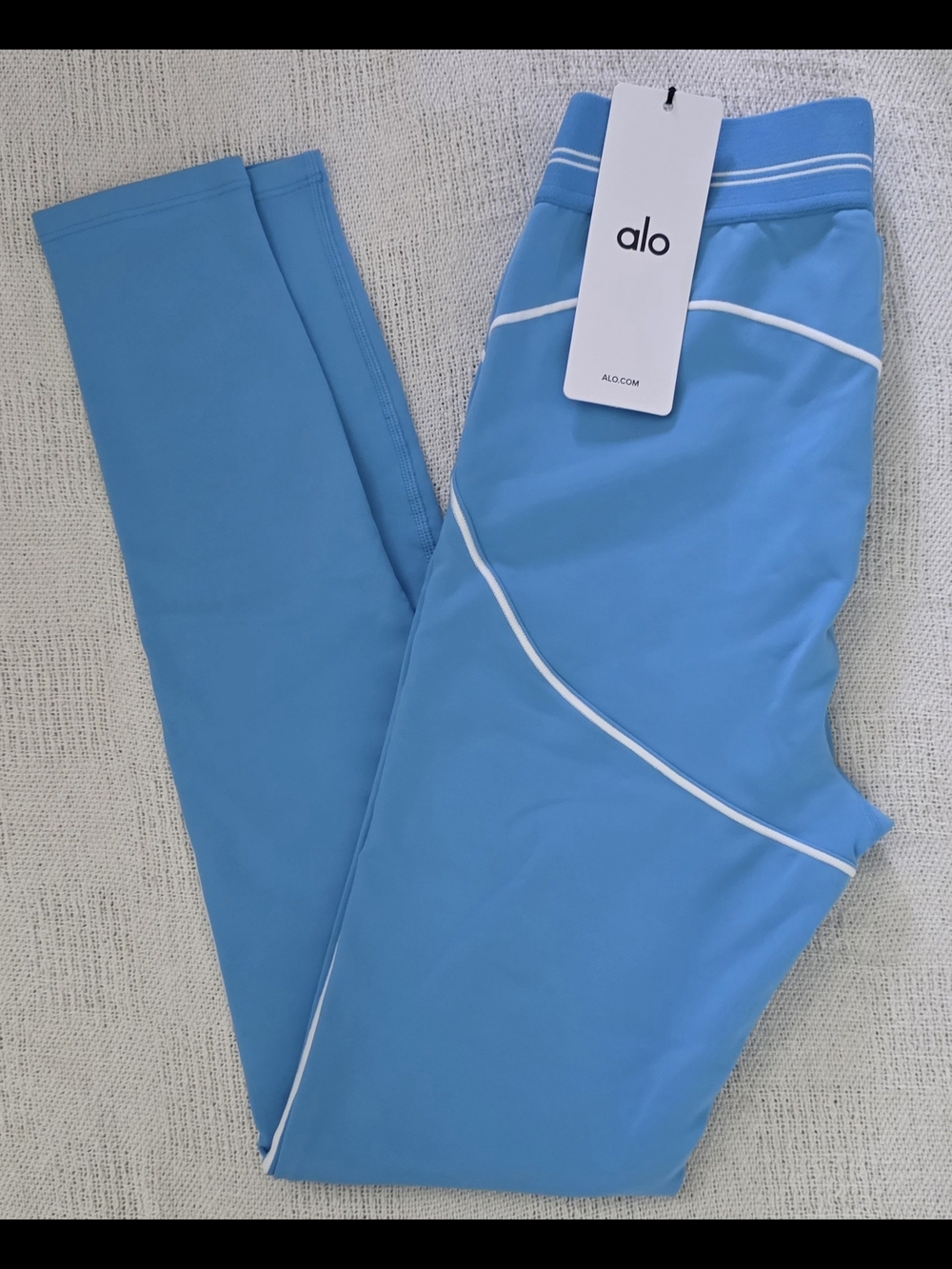 ALO Yoga Airbrush High Waist Heart Throb Legging